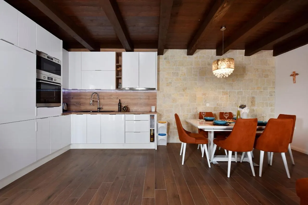 Stone Villa Jurenda With Pool Sukosan