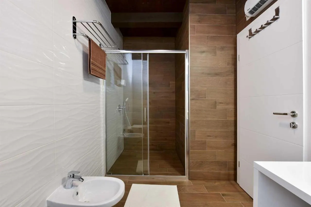 Stone Villa Jurenda With Pool Sukosan